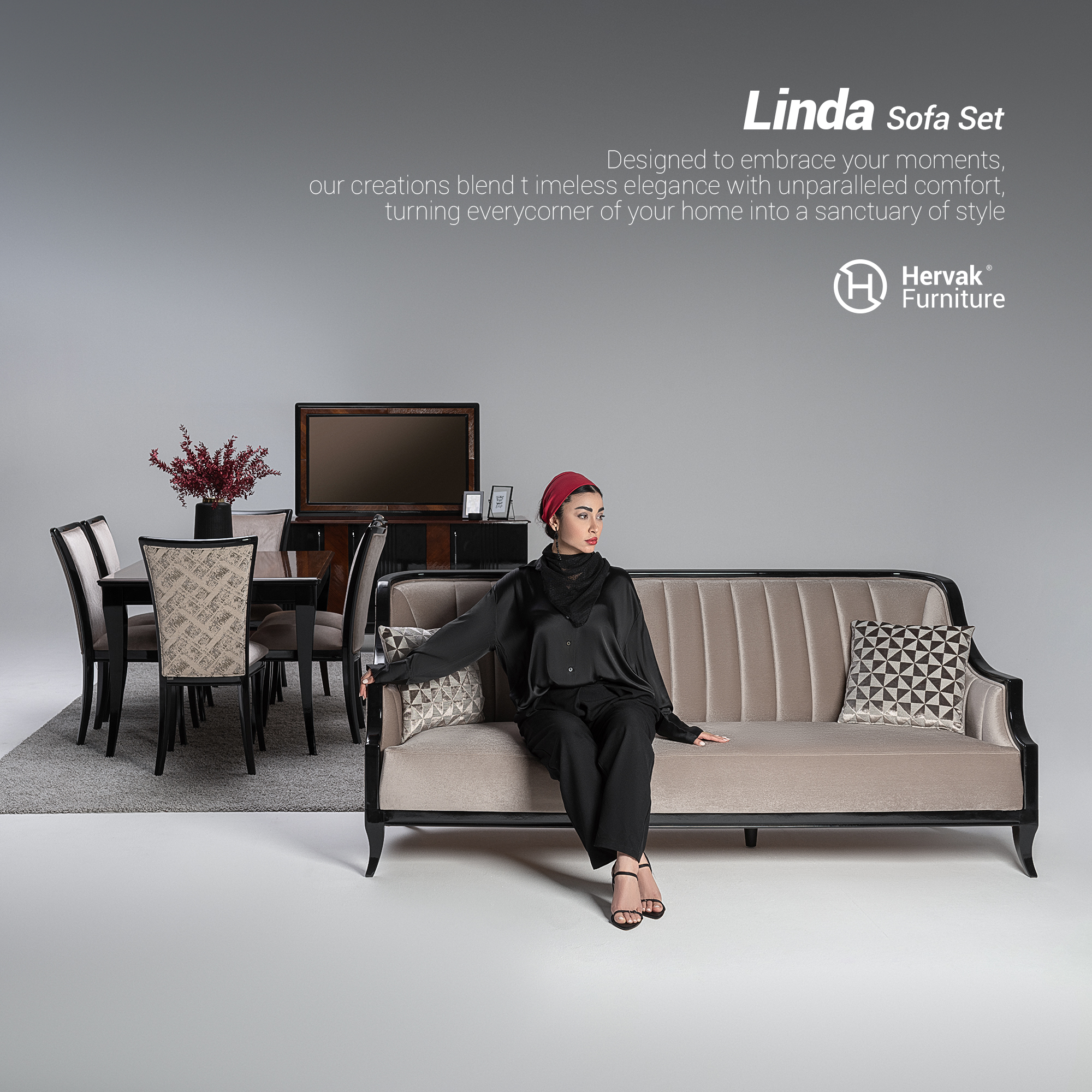 مبل تکنفره مدل لیندا هرواک با پارچه مخمل کرم و چوب فندقی